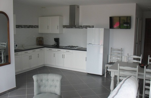 Clohars-Carnoet House | House 4 * Free WIFI pool 28 °; Tennis; Wooded park 15,000 m²; Car park
