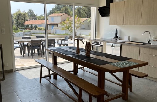 La Tranche-sur-Mer House | House 4 * pool/ocean and forest for 10 people