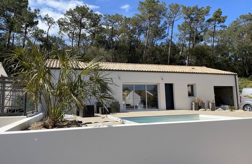 La Tranche-sur-Mer House | House 4 * pool/ocean and forest for 10 people