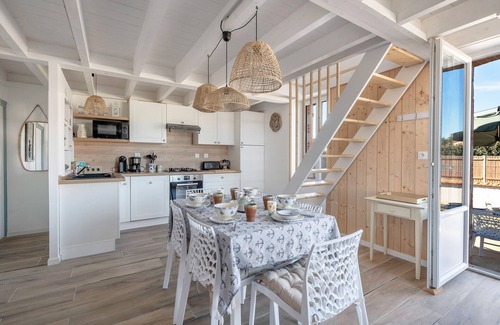 La Plaine-sur-Mer Ski Chalet | House 50m from sea – 4 adults/2 children