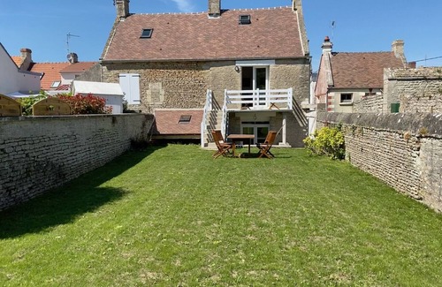 Coeur de Nacre House | House 55 m2 - South garden 150m2 enclosed by walls 2 minutes from the sea - Juno Beach