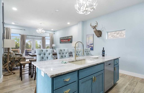 Branson House | House ∙ 6 bedrooms ∙ 14 guests