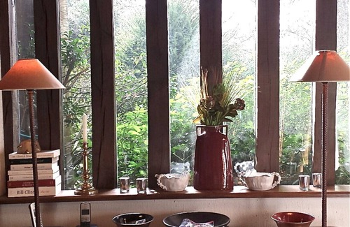Touques House | House 6 minutes from DEAUVILLE - enclosed garden, great hotel services.