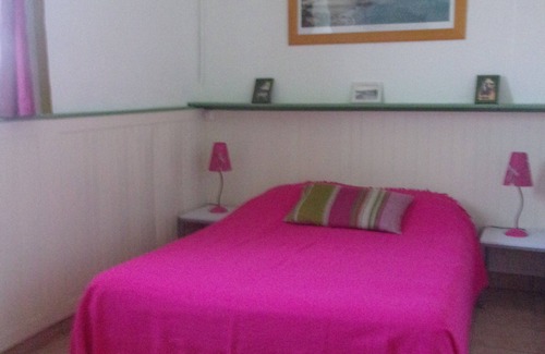 Trevou-Treguignec Cottage | House 750 yards away from the beaches of the Granit Rose Coast, large living