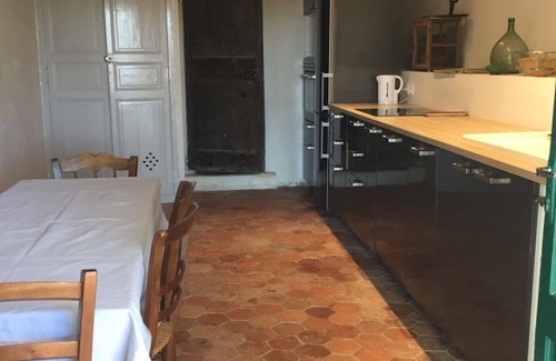 Pourrieres House | House 8/10 people with swimming pool, magnificent view of Ste Victoire