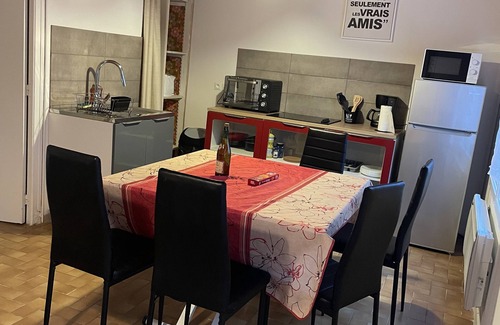 Le Croisty House | House 900m from the lake, in the countryside, pets allowed