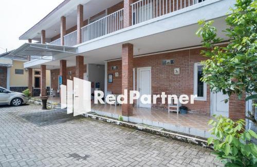 Sleman Hotel | House Acasia Syariah near Universitas Aisyiah Yogyakarta Mitra RedDoorz