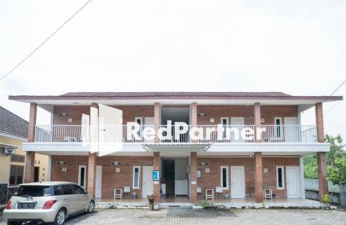 Sleman Hotel | House Acasia Syariah near Universitas Aisyiah Yogyakarta Mitra RedDoorz