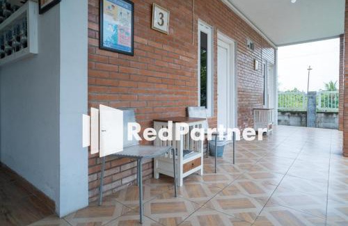 Sleman Hotel | House Acasia Syariah near Universitas Aisyiah Yogyakarta Mitra RedDoorz
