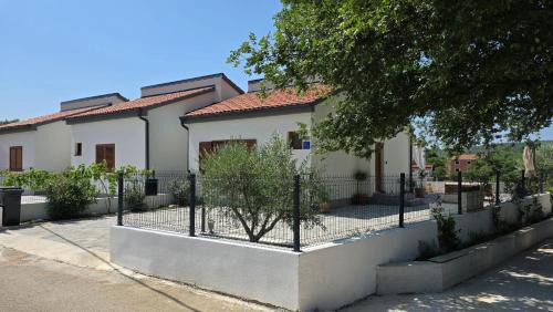 Krusevo Apartment | House Angelina