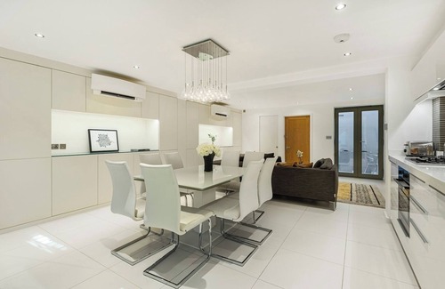 Holborn and Covent Garden Apartment | House Apartment in Bloomsbury