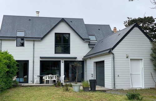 Hauteville-sur-Mer House | House at 1