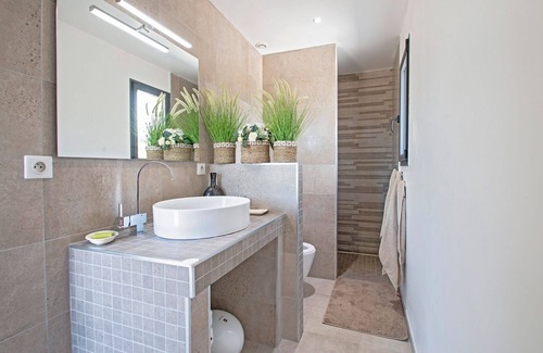 Sauteyrargues House | House at the foot of the Pic Saint Loup with swimming pool