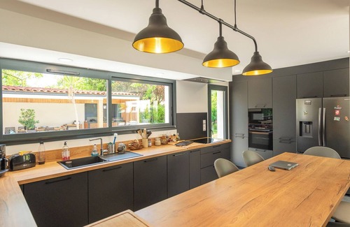 Pessac House | House between Bordeaux and the beach