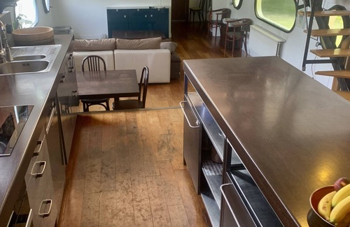 Suresnes Boat Rental | House boat for Summer Olympics in Paris