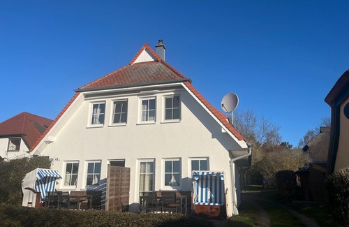 Ostseebad Baabe House | House Boddenkieker, Rügen, terrace with wonderful sea view, Göhren. Sellin