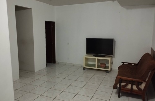 Guaratiba Cottage | House with pool and barbecue in front of Praia da Brisa