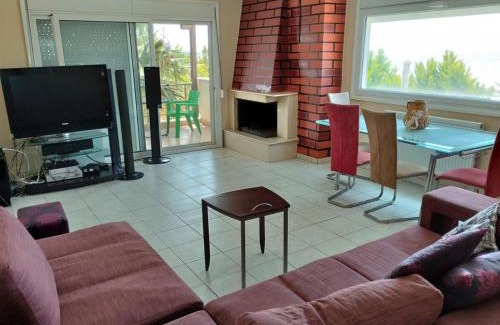 Nea Playia Villa | House by the sea in Nea Plagia