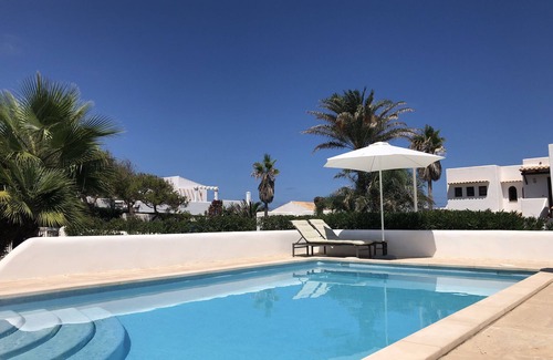 Cala Serena House | House by the sea, private pool, sea view, roof terrace, air conditioning, WLAN, sep. Studio