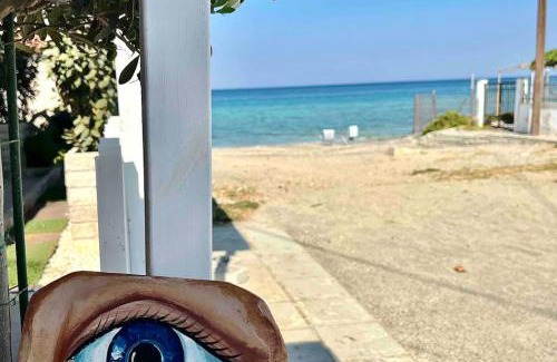Skala Fourkas House | House by the sea suites 2