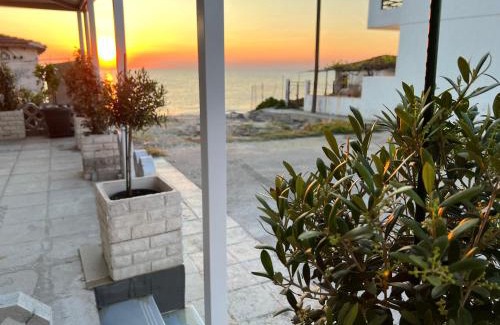 Skala Fourkas House | House by the sea suites 2