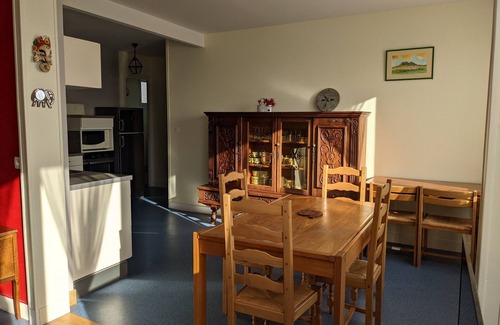 Barfleur House | House center of barfleur