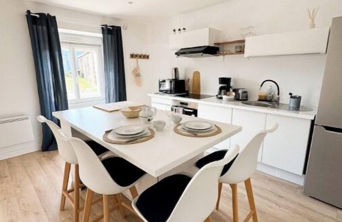 Ploumoguer House | House close to the beach and Brittany coast