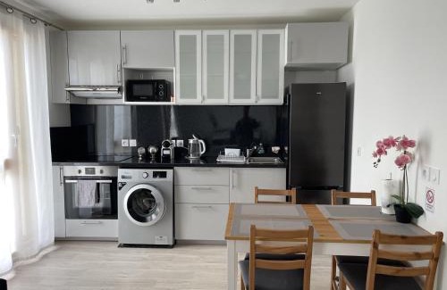 Gonesse Apartment | HOUSE COSY ONE