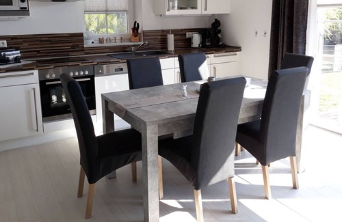 Eilsum House | House