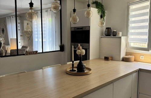 Martigues House | House decorated in a Bohemian style