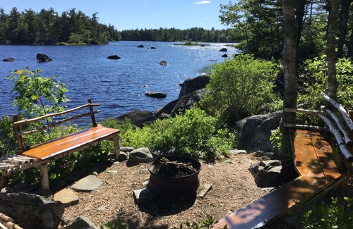LaBelle House | House Eagle Cove - Cottage right on the shore of Ponhook Lake