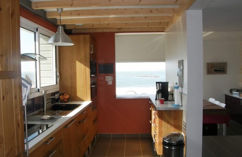La Plaine-sur-Mer House | HOUSE FACING THE SEA 180° IMPRENSABLE VIEW, 3 BEDROOMS, bright renovated