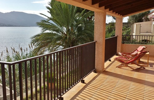 Tiuccia Villa | House feet in water, comfort and relaxation, sandy beach in front of house
