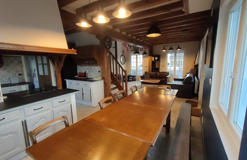 Bernieres-sur-Mer House | House for 12 to 18 people close to the sea