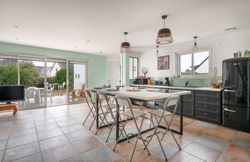 Sarzeau Ski Chalet | House for 6 - Heated pool - 700m from the beach