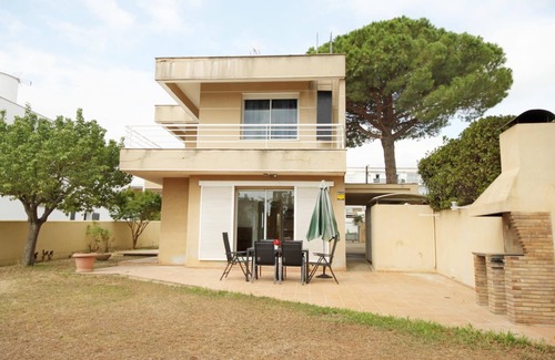 L'Escala Villa | House for summer rental close to the beach