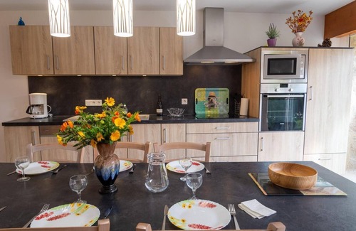 Chadenet House | House