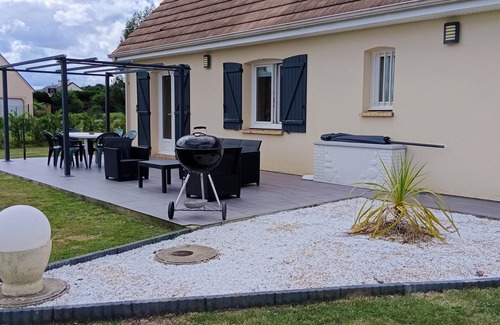 Saint-Antonin-de-Sommaire House | House with SPA & indoor SAUNA Large garden and fireplace 😊