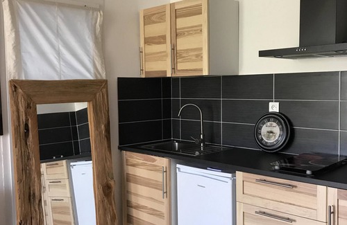 Saint-Clement-de-Riviere Villa | House for 8 people in Saint Clément de Rivières