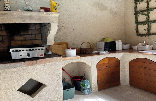 Saint-Paul-Trois-Chateaux Other | House of Nougat and Nine