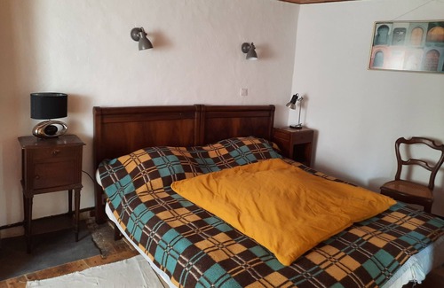 Saint-Pierre-dels-Forcats House | House in the heart of the village