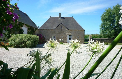 Ravenoville House | House fully equipped and functional for a family, 2 kms from La Mer