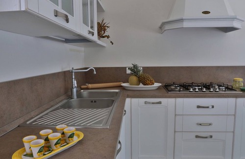 Marina di Mancaversa House | House immersed in the sea