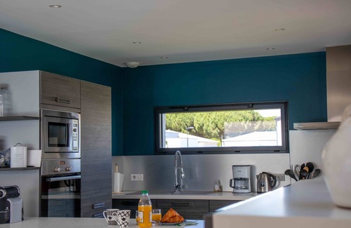 Les Mathes House | House in a Gated Residence