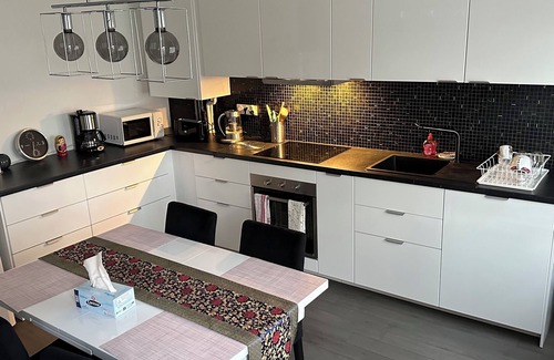 Cleunay House | House in a Quiet Area of Town