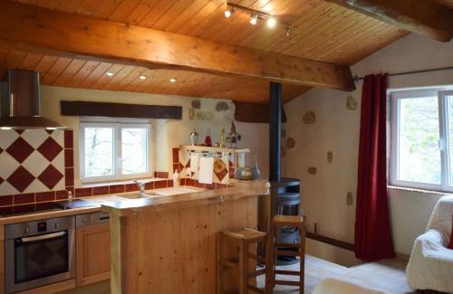 Saint-Pierre-de-Colombier House | House in Ardèche near Ray-Pic Falls