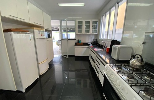 Jardim Acapulco Condo | House in gated community in Jardim Acapulco