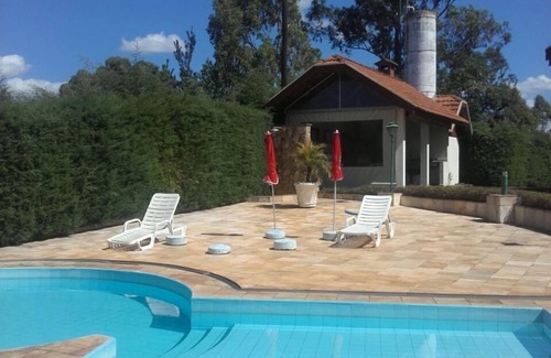 Serra Negra House | House in gated community