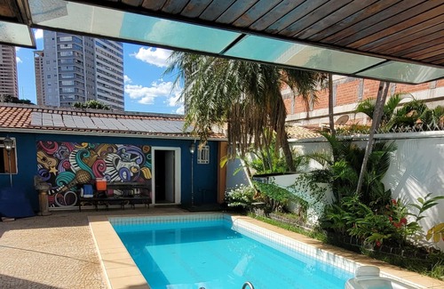 Marista House | House in Goiânia with heated pool, barbecue and much more...