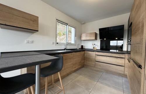 Montfort-le-Gesnois House | House in Montfort with Panoramic Terrace